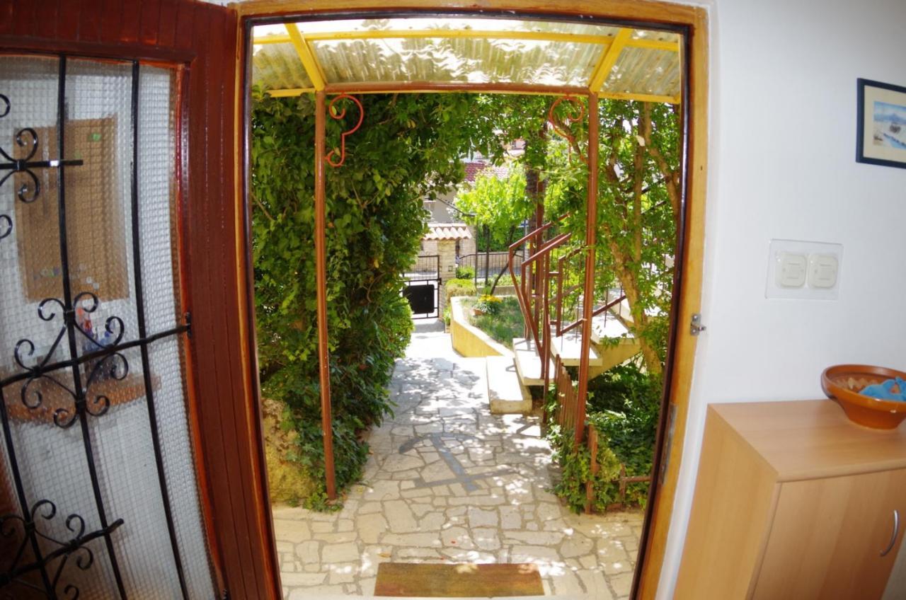 Holiday Apartments Ruzica, Pjescana Uvala Exteriör bild