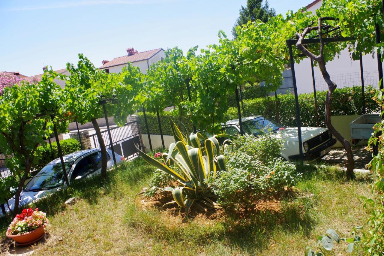 Holiday Apartments Ruzica, Pjescana Uvala Exteriör bild